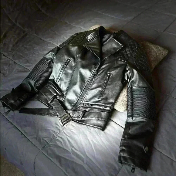 Leather Jacket - Picture 1 of 15